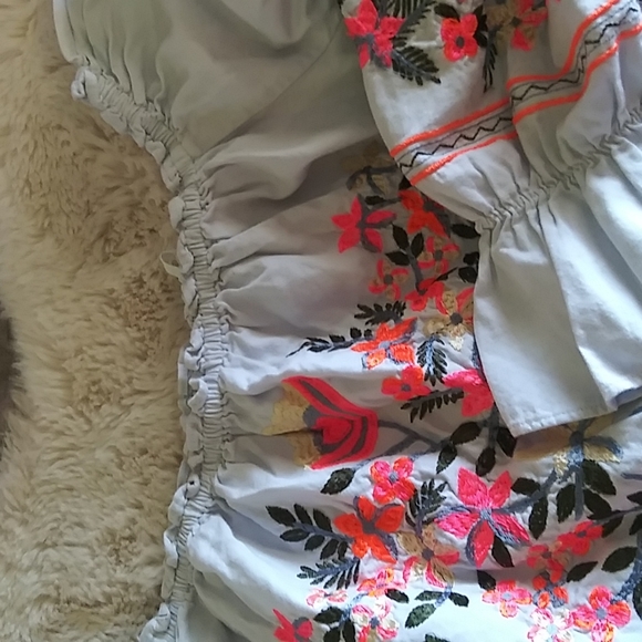 SOLD. Free People Cotton Embroidered Floral Dress. - Picture 10 of 11